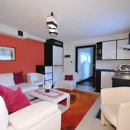 Apartmany Pod Troma Korunami Červený Kláštor Exteriör bild